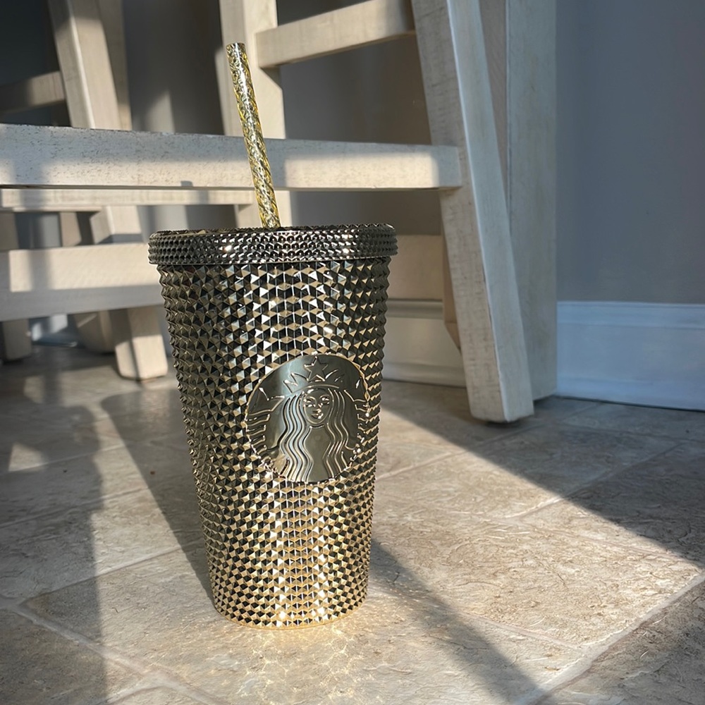 Starbucks gold holiday 2022 cup